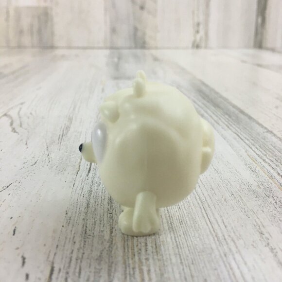 Bluey Pom Pom Figure White Pomeranian Friend NEW - Picture 2 of 7